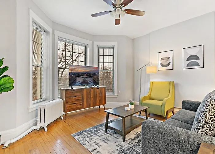 Comfy 2br Near Wrigley Field - Grace 3 Appartement