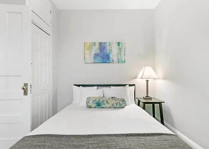 Comfy 2br Near Wrigley Field - Grace 3